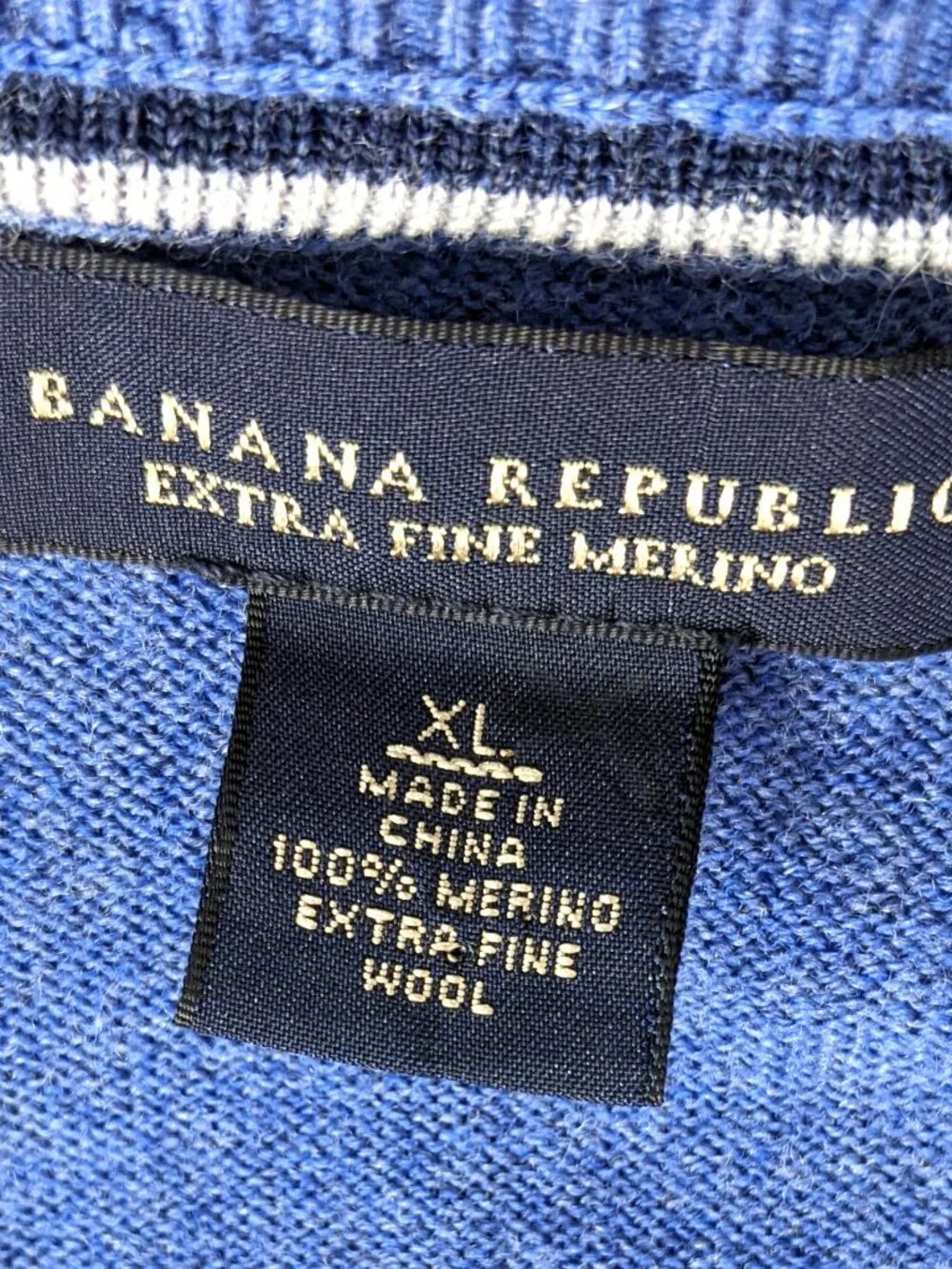 Mens Banana Republic Extra Fine Merino Wool Sweater XL Peacock Blue V-neck